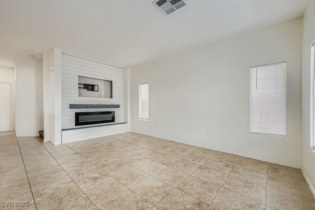 1008 Maple Pines Avenue