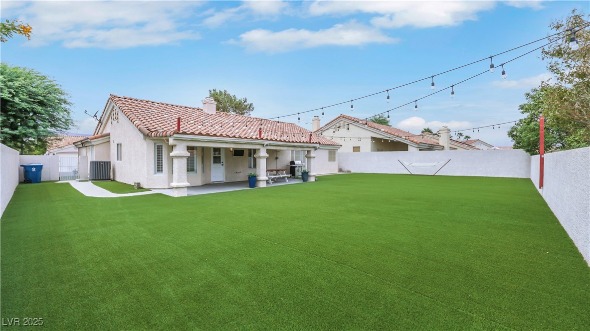 Las Vegas, Nevada 89149, United States, 3 Bedrooms Bedrooms, ,2 BathroomsBathrooms,Residential,Active,205134