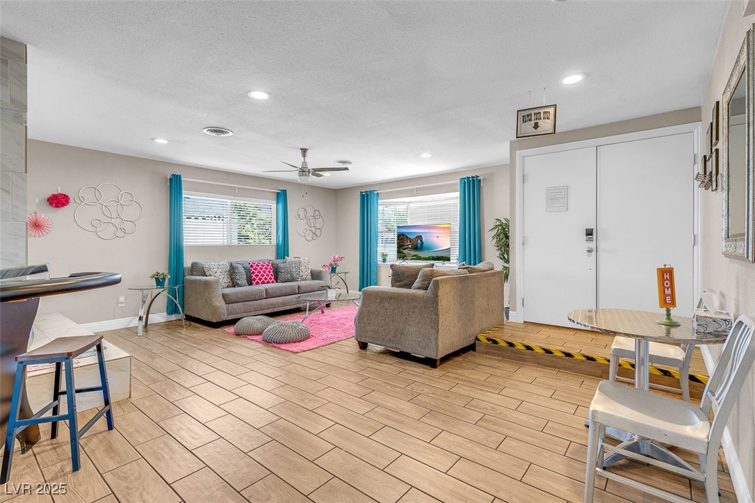 821 Mar Jay Court