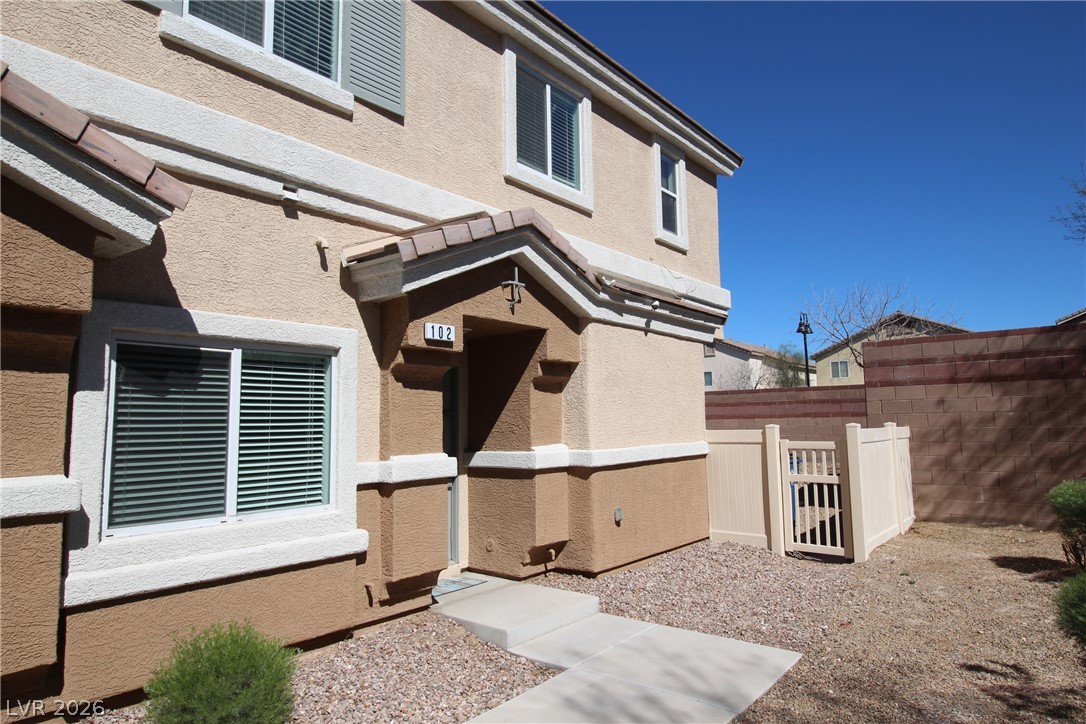 4858 Straight Flush Drive 102