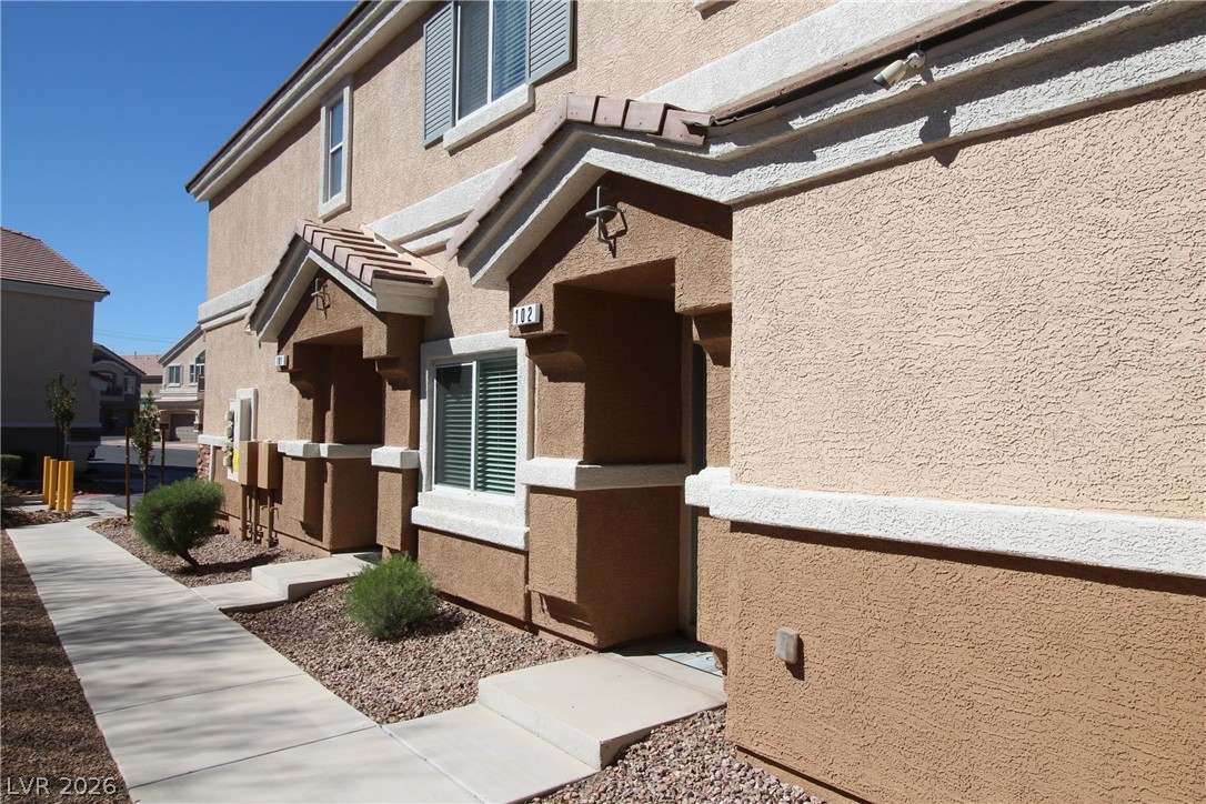 4858 Straight Flush Drive 102