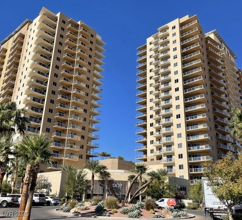 8255 Las Vegas Boulevard 1517 Las Vegas NV 89123