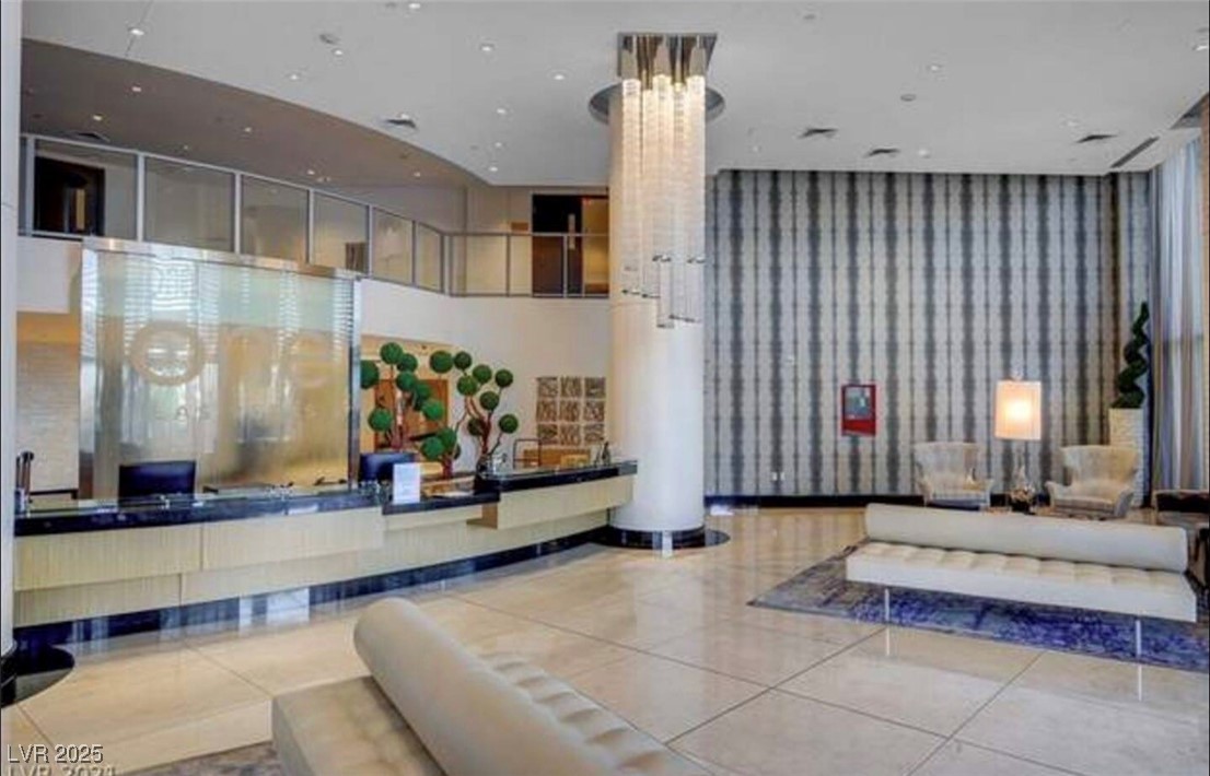 8255 Las Vegas Boulevard 1517