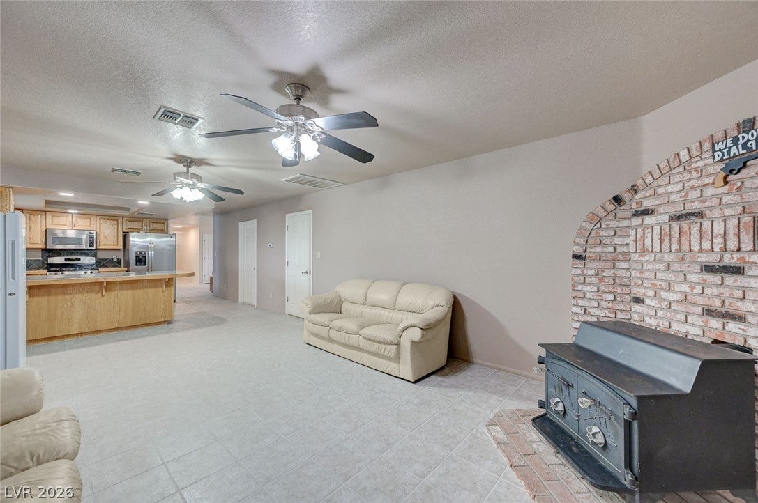 120 W Middleton Drive