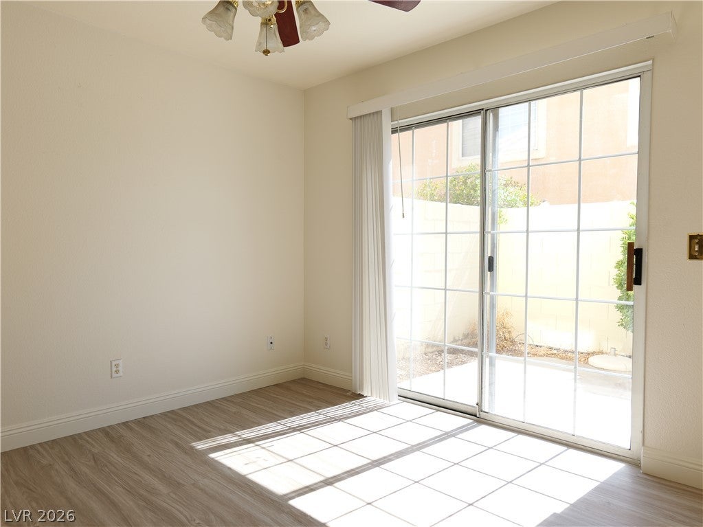 8464 Vast Horizon Avenue