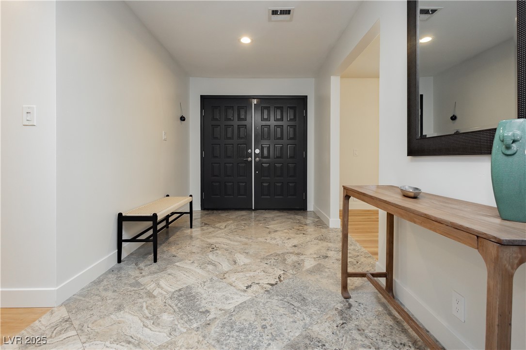 3007 La Mesa Drive