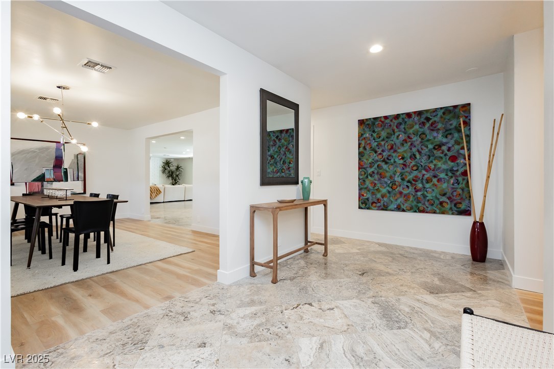 3007 La Mesa Drive