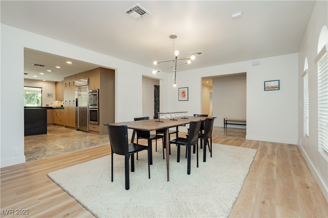 3007 La Mesa Drive