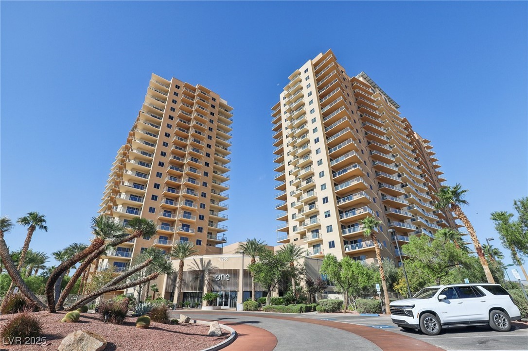 8255 Las Vegas Boulevard 1209