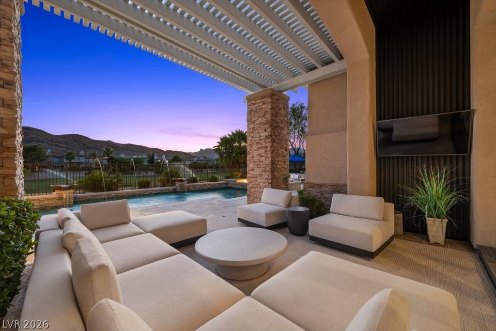 2393 Calico Creek Court