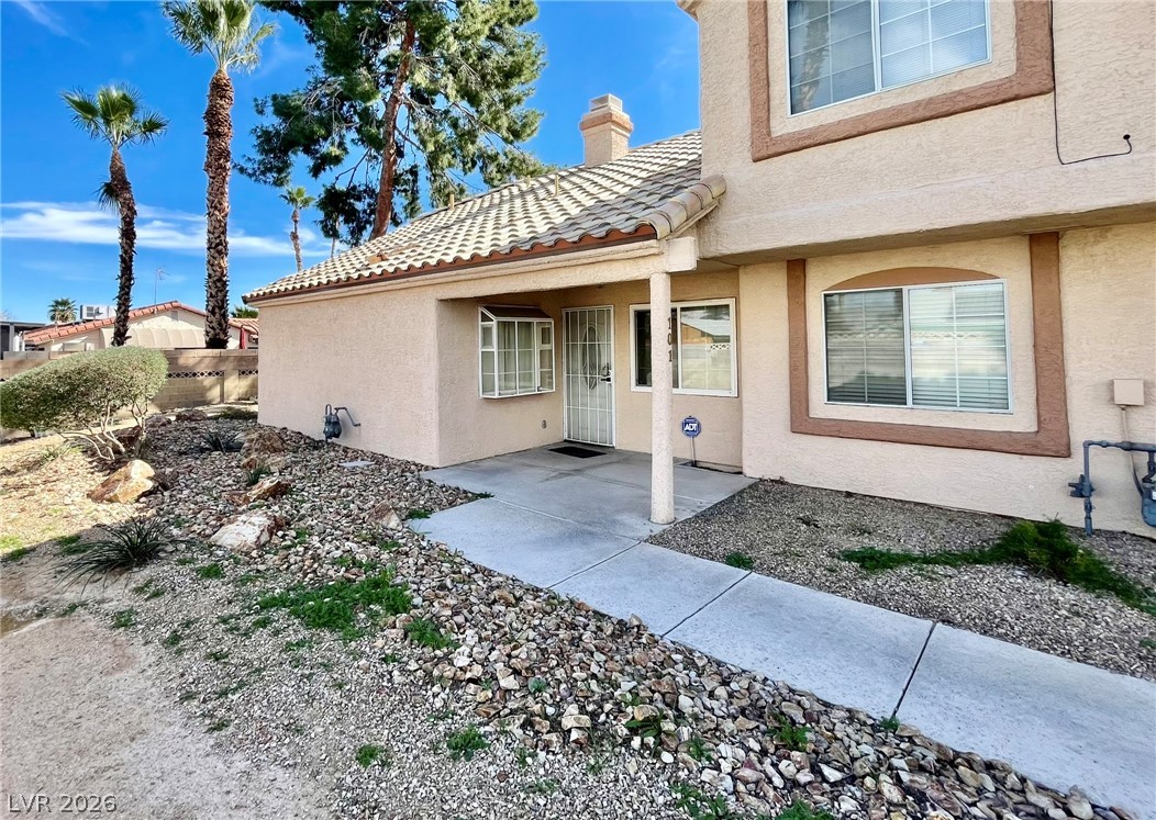 1632 N Torrey Pines Drive 101