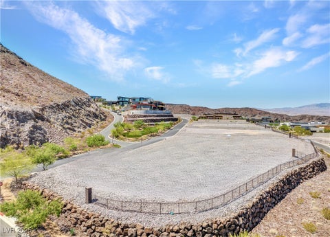 Photo of 1 Stonecutter Court, Henderson, NV 89012 (MLS # 2736846)