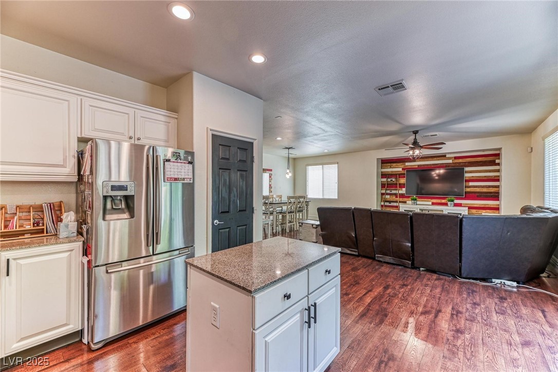 9692 Waukegan Avenue, Las Vegas, Nevada image 8