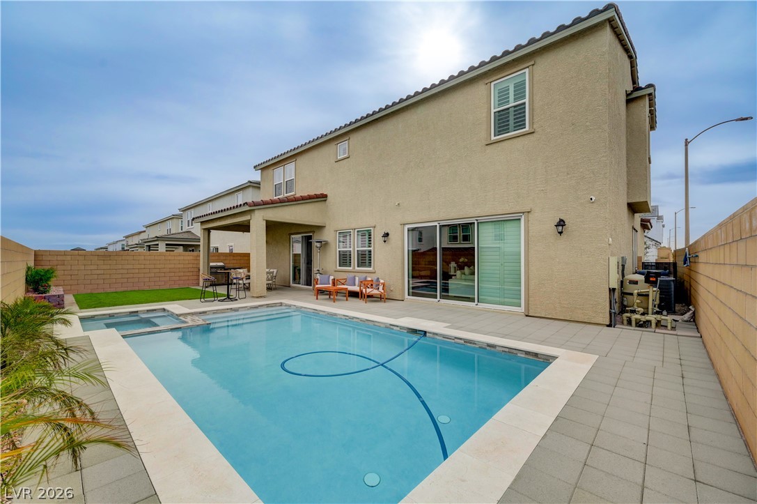 10226 Bismarck Palms Avenue