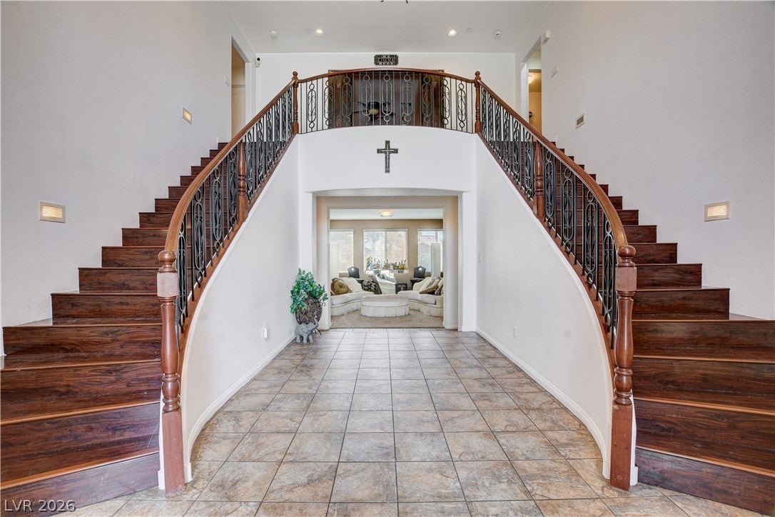 4129 Fabulous Finches Avenue