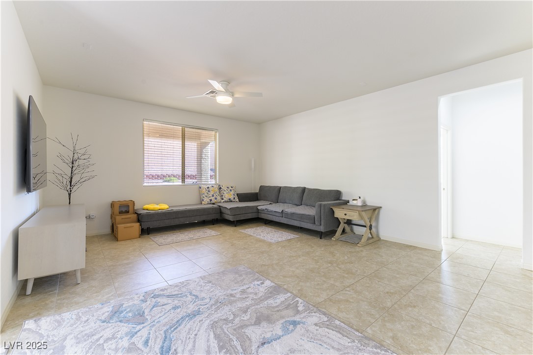 10742 Cowlite Avenue, Las Vegas, Nevada image 16