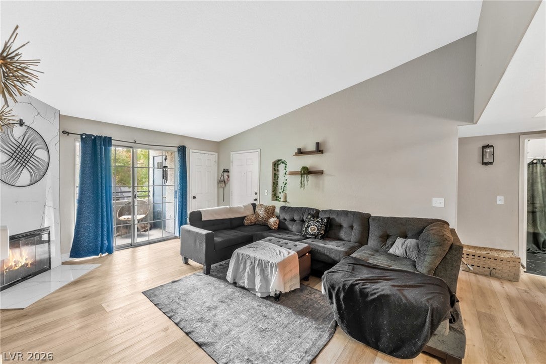 3318 N Decatur Boulevard 2083