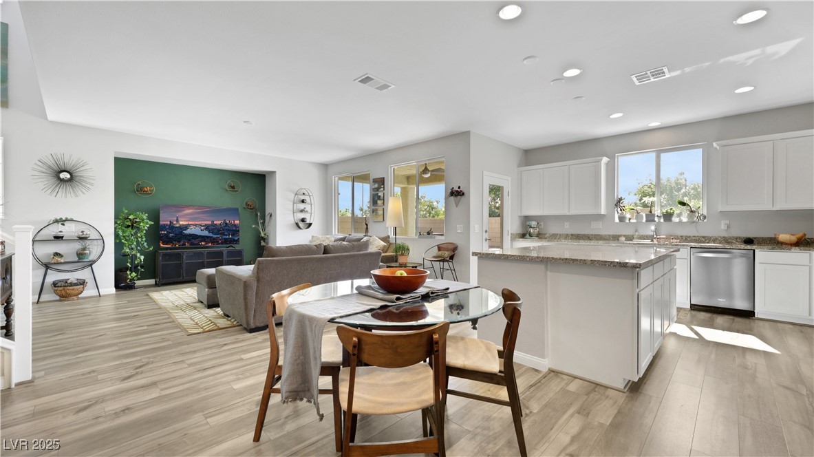 Las Vegas, Nevada 89166, United States, 3 Bedrooms Bedrooms, ,3 BathroomsBathrooms,Residential,Active,224957