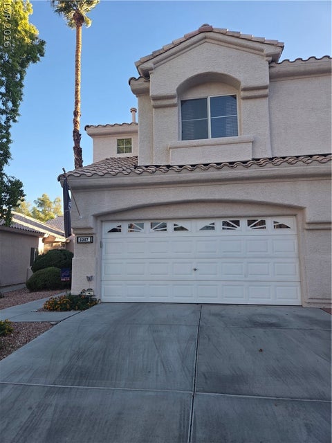 Townhouse For Sale - 5387 Heatherbrook Circle<br/> Las Vegas, NV 89120
