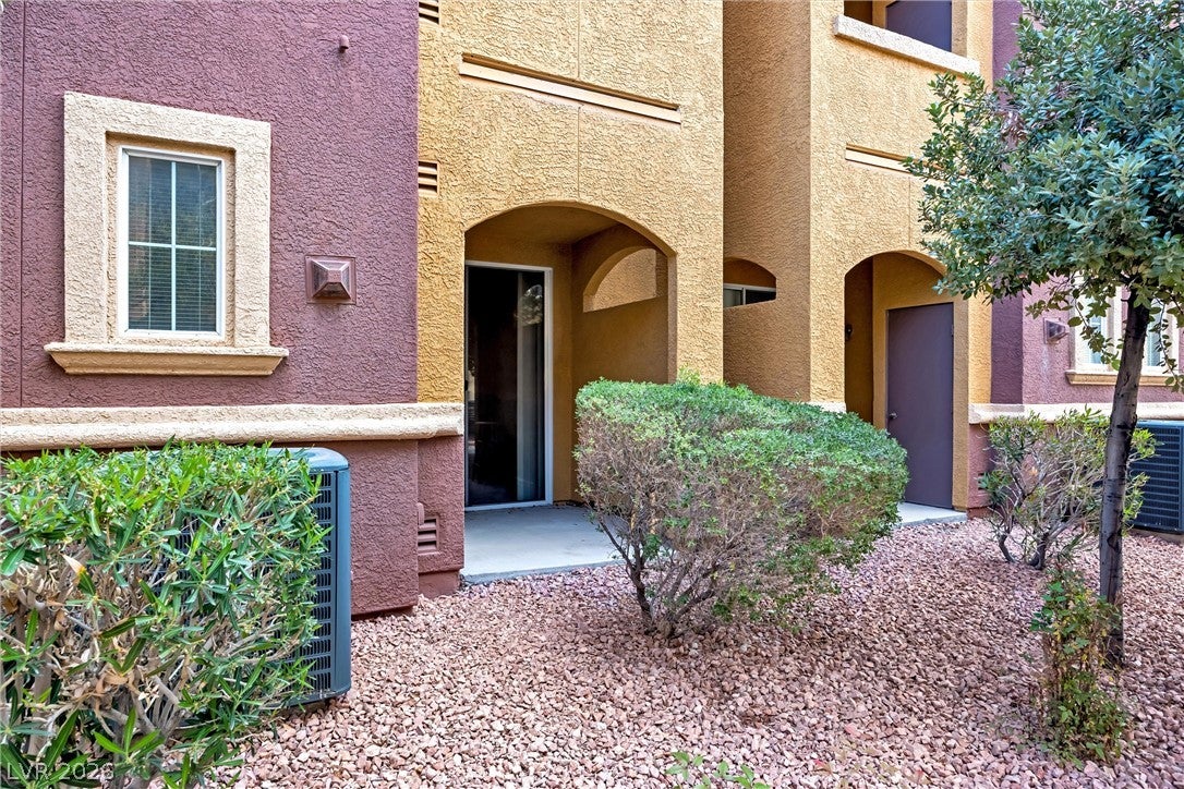 3975 N Hualapai Way 156