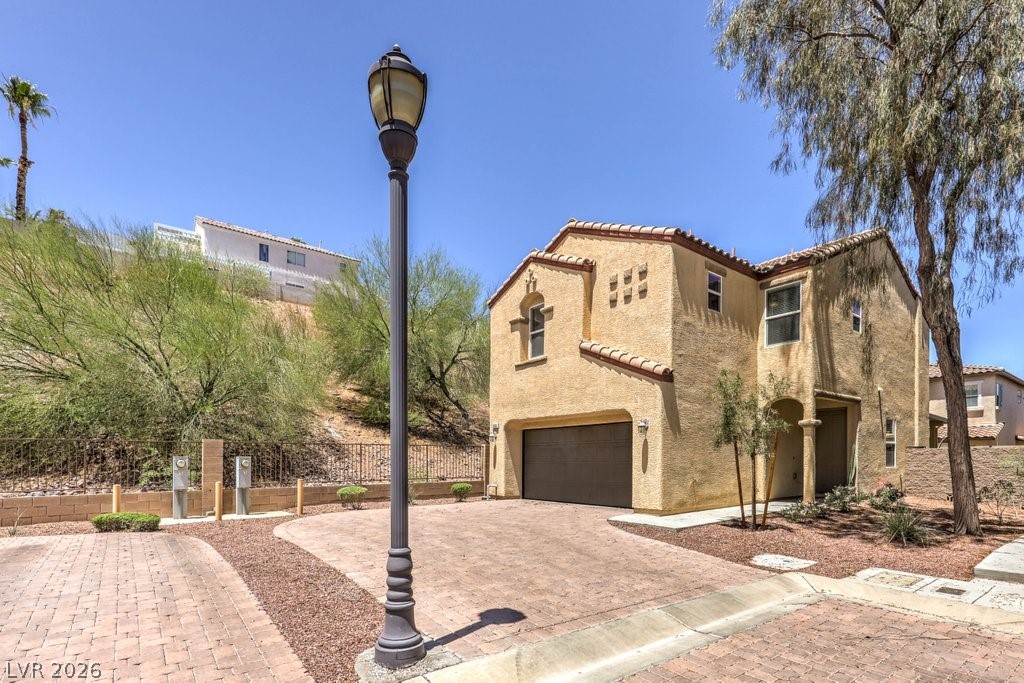 1556 Otero Valley Court