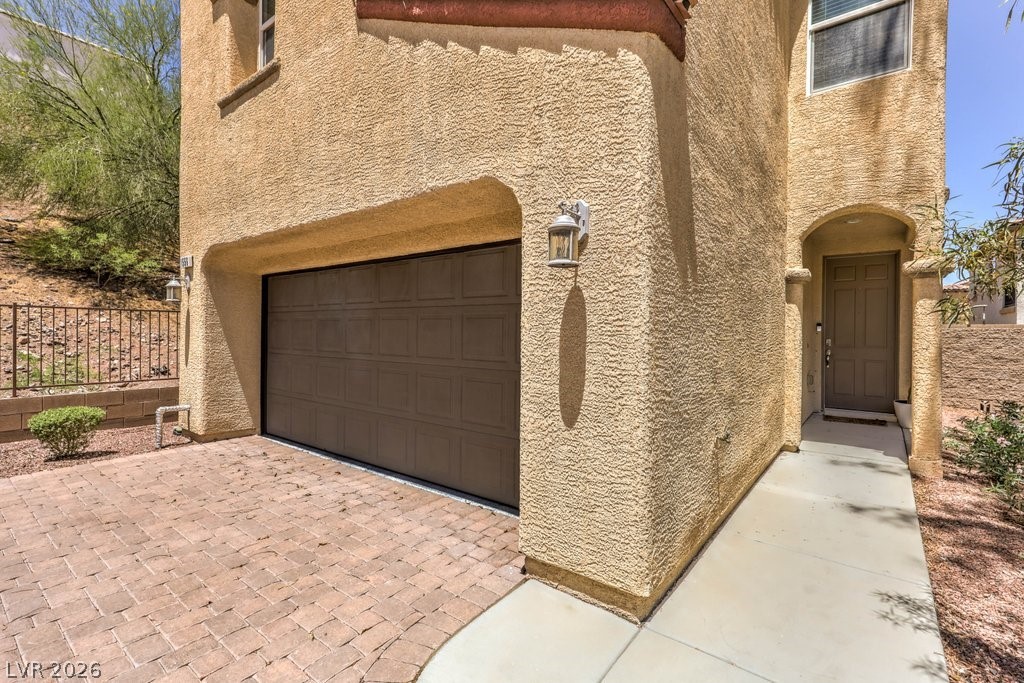 1556 Otero Valley Court