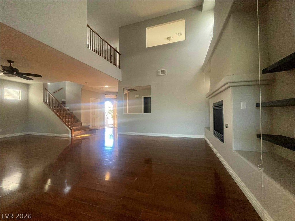 1613 YELLOW TULIP Place n