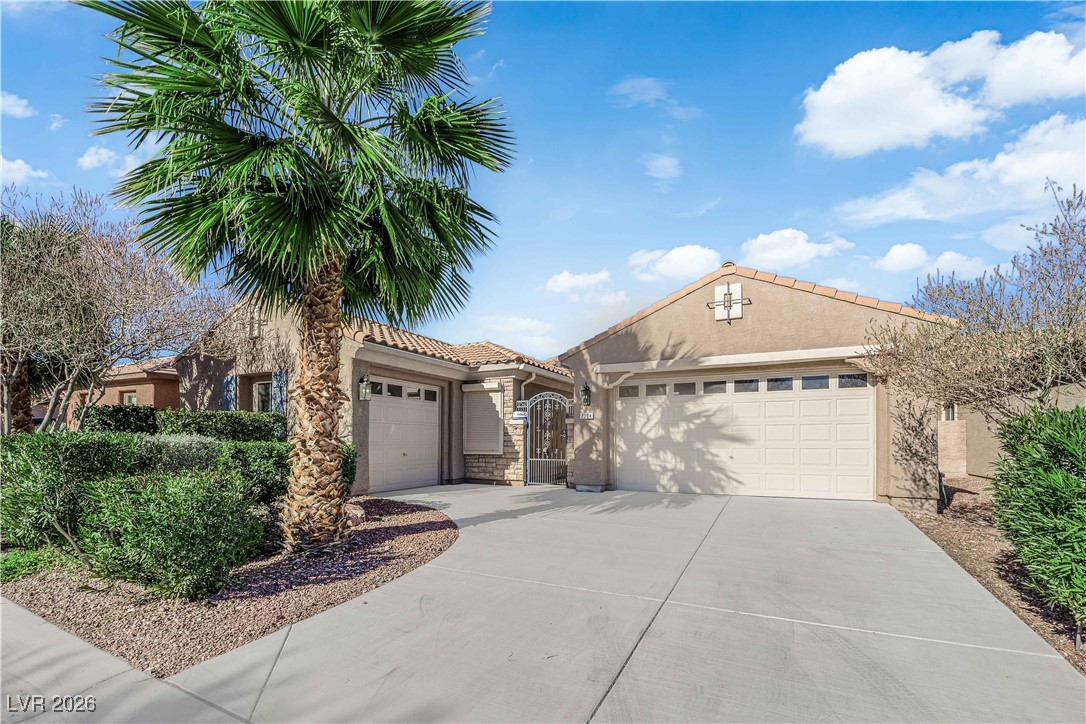 7304 Royal Melbourne Drive