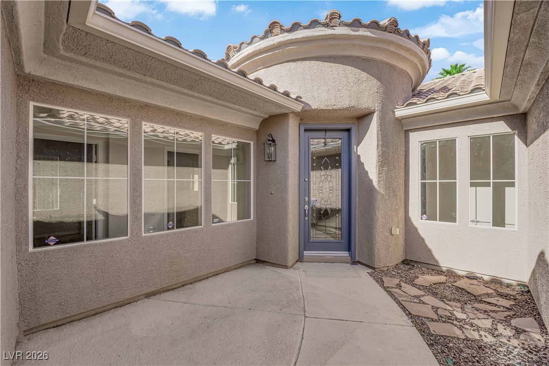 7304 Royal Melbourne Drive