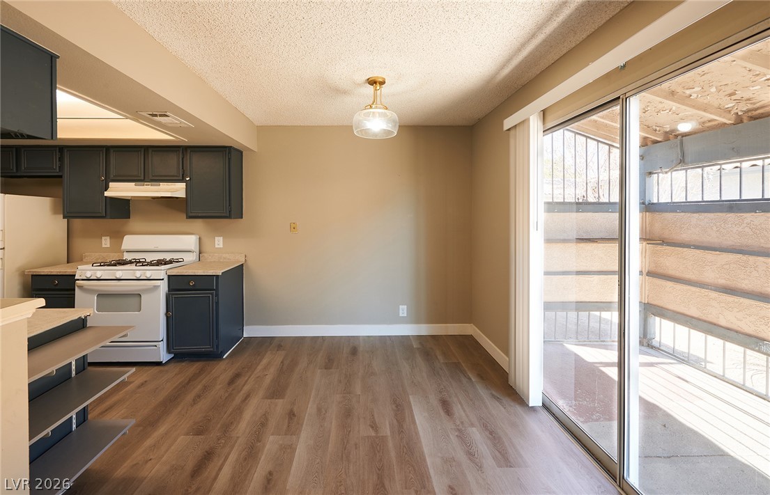 213 N Lamb Boulevard E