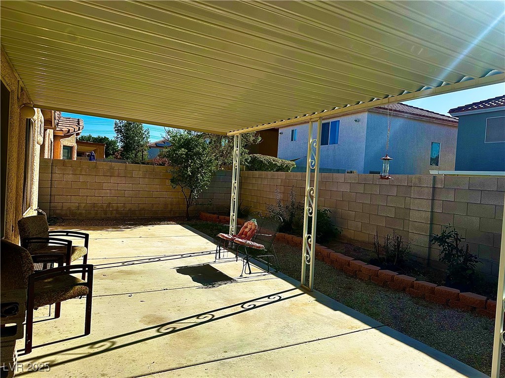 Las Vegas, Nevada 89183, United States, 3 Bedrooms Bedrooms, ,2 BathroomsBathrooms,Residential,Active,103516