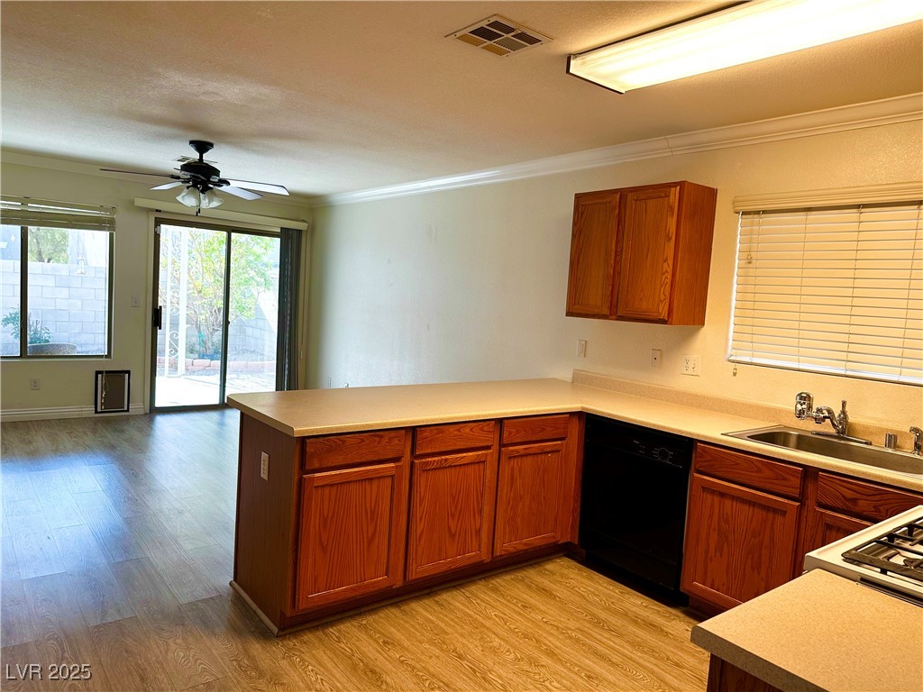 Las Vegas, Nevada 89183, United States, 3 Bedrooms Bedrooms, ,2 BathroomsBathrooms,Residential,Active,103516