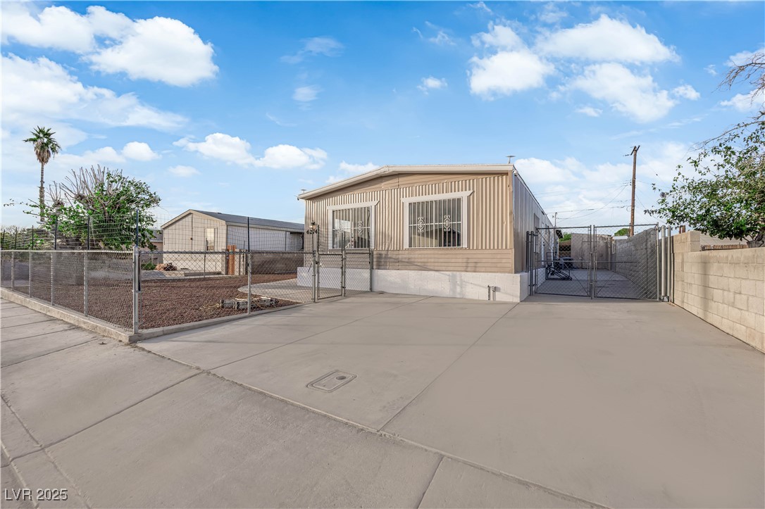 6274 Great Smoky Avenue