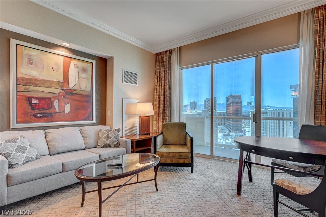135 E Harmon Avenue 3605