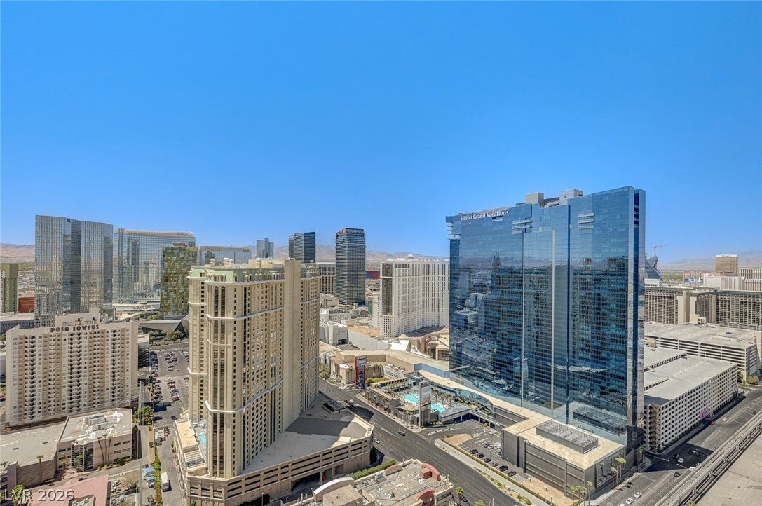 135 E Harmon Avenue 3605