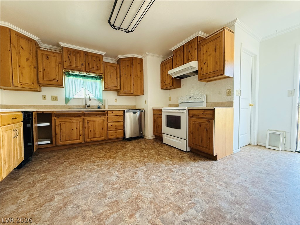 14 Avenue F