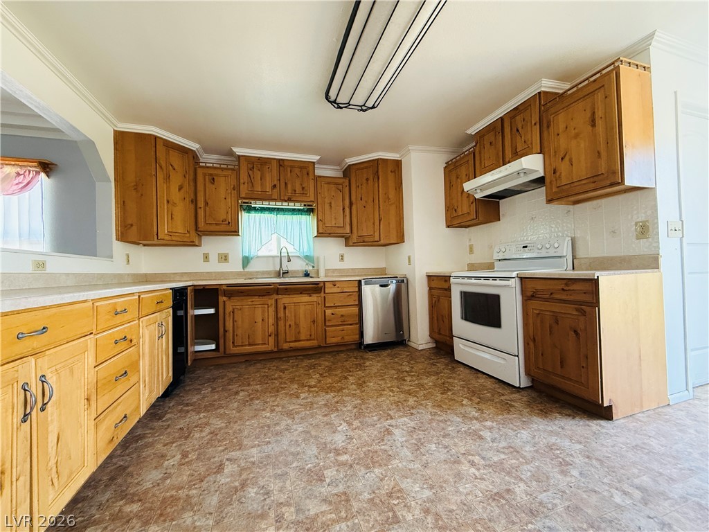 14 Avenue F
