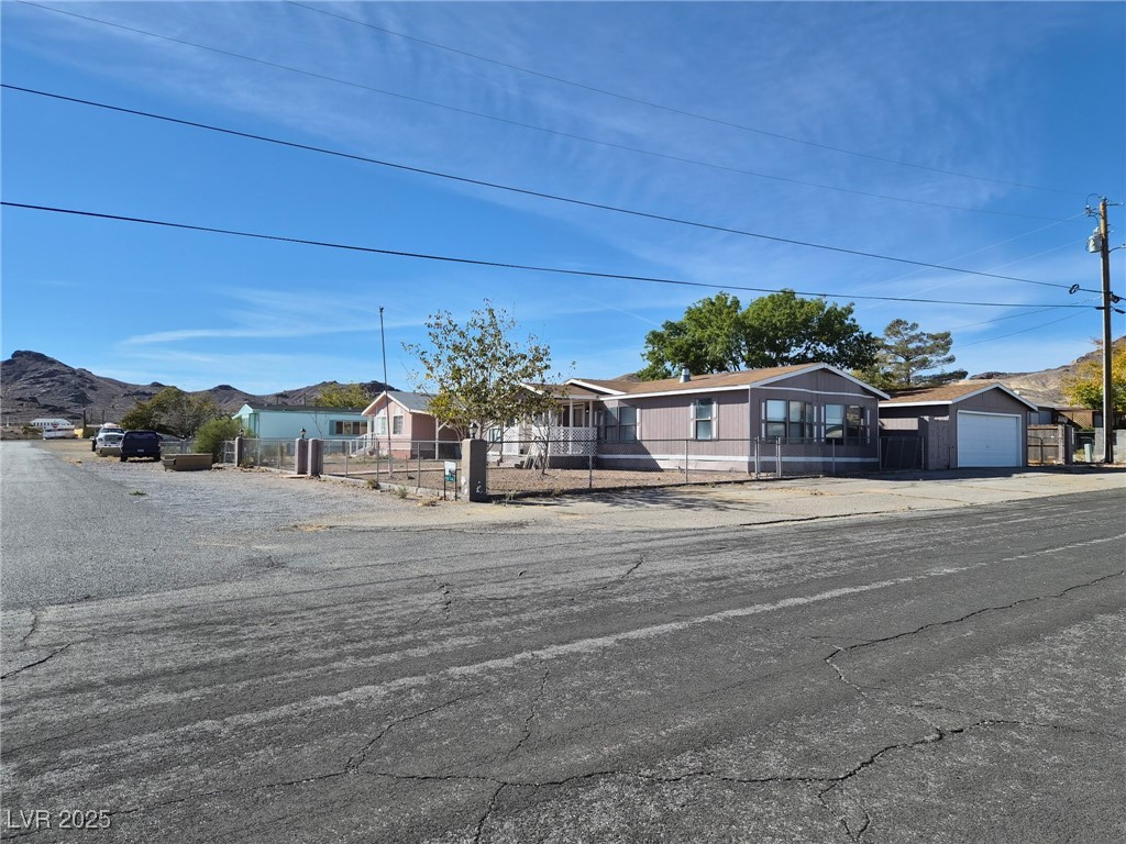 400 W Hoyt Street