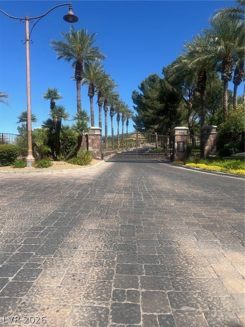 Tiny photo for 4 Rue Du Ville Way, Henderson, NV 89011 (MLS # 2769845)