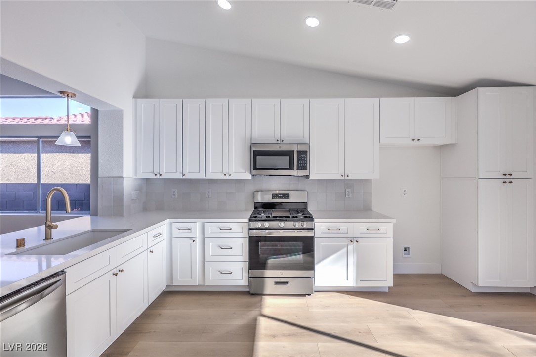 1919 Coyote Pass Way