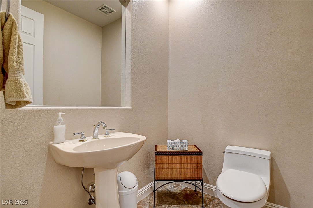 10671 Capesthorne Way, Las Vegas, Nevada image 11
