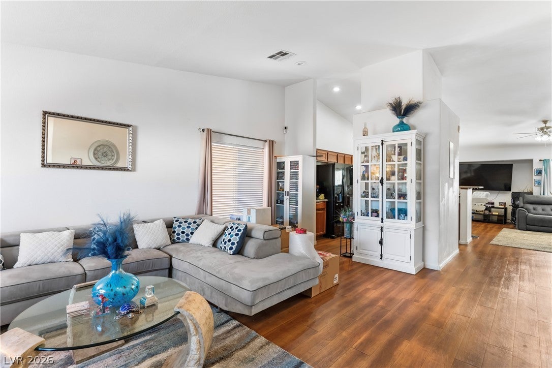 4627 Gleaming Meadows Street