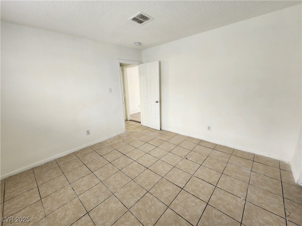 2513 Cedar Avenue