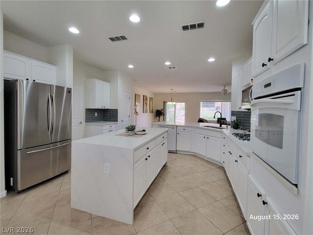2116 Twin Falls Drive