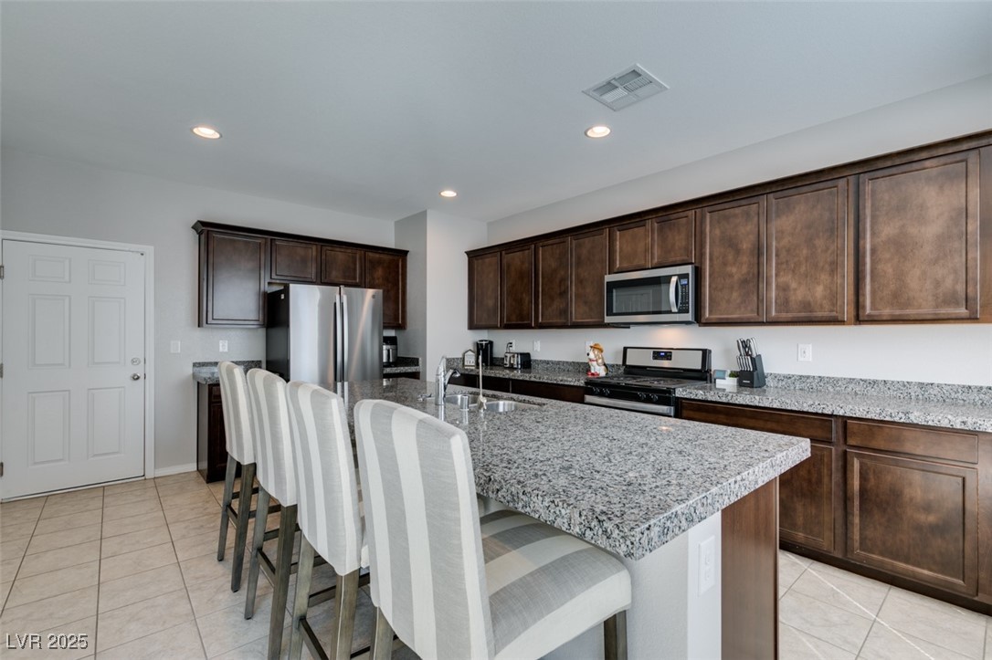 4642 Chirping Street