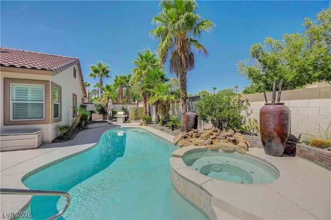 1413 Pine Leaf Drive