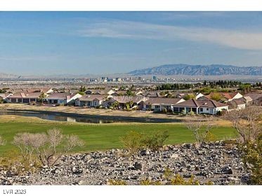 2594 Portsmouth Creek Avenue