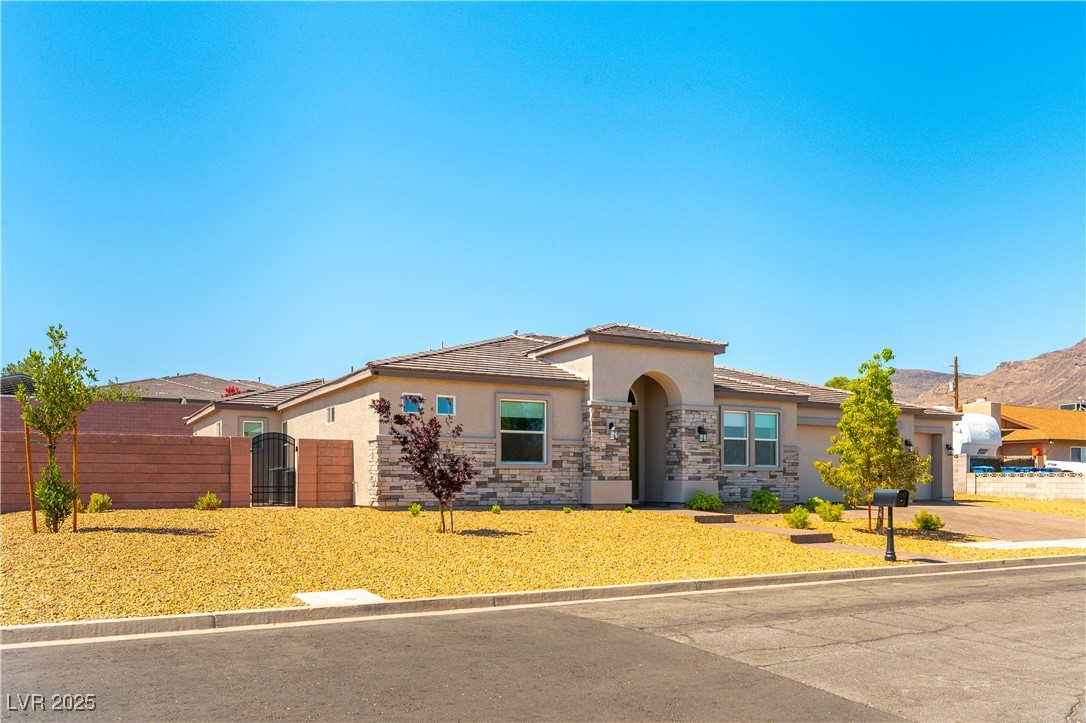 211 E Kimberly Drive