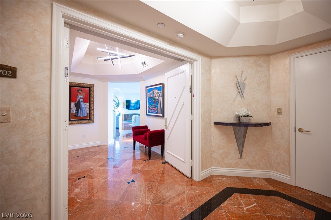 2857 Paradise Road 1702