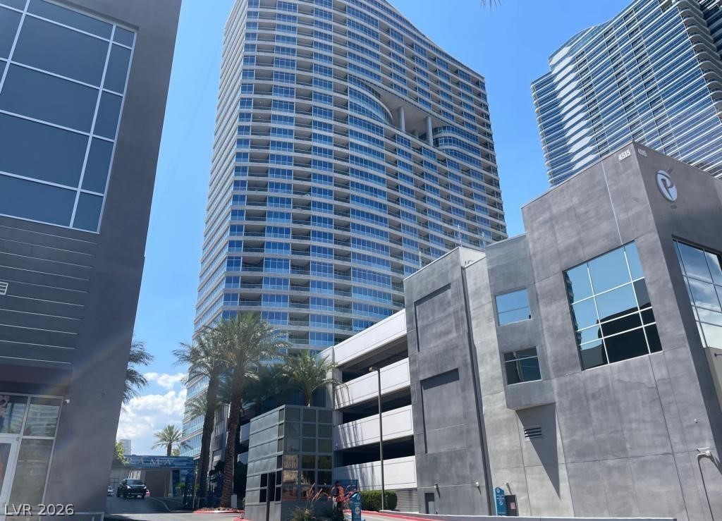 4525 Dean Martin Drive 2704